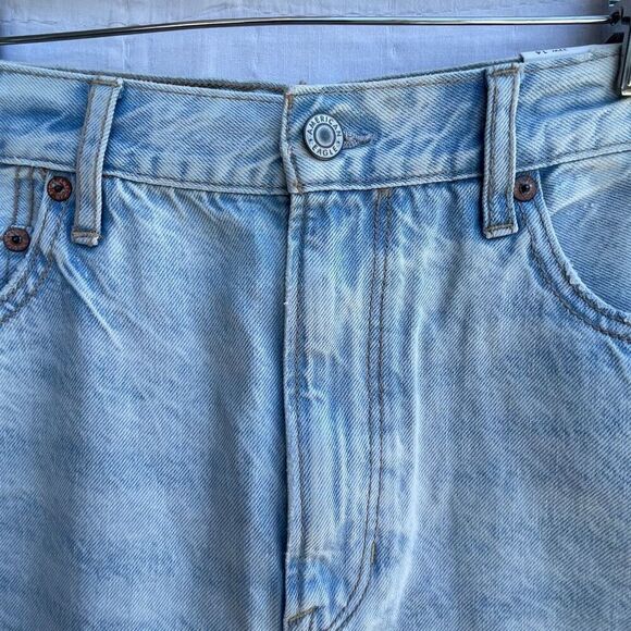 American Eagle Blue 90s Denim Boyfriend Mid Length Ripped Jean Short Size 14 NWT - Picture 2 of 6